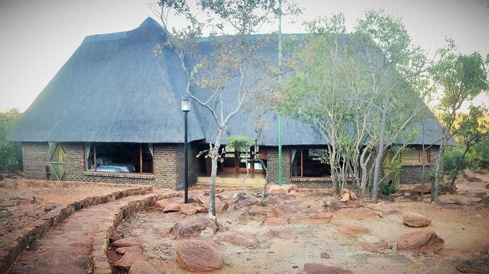 Dinkweng Safari Lodge The Waterberg Biosphere Εξωτερικό φωτογραφία