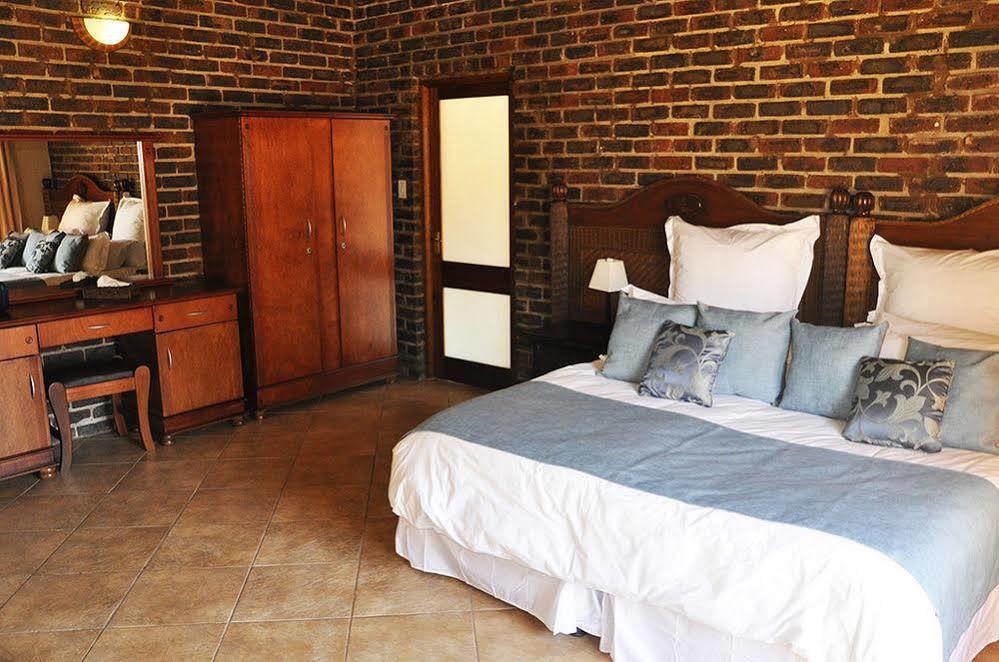 Dinkweng Safari Lodge The Waterberg Biosphere Εξωτερικό φωτογραφία